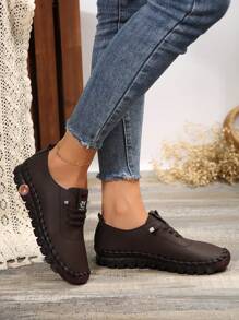 新款女士加大碼綁帶平底鞋,帶牛皮和防滑軟底,適合休閒穿著和手工製作 - 咖啡棕 - 查看 3