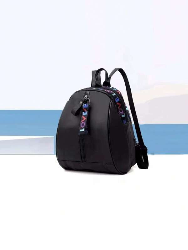 1 pièce Sac à dos noir simple avec sangle à lettre mode, sac d'école pour étudiant, sac à dos décontracté mode pour femme, sac de voyage couleur unie léger et portable avec graphique de lettre classique, petit sac à dos décontracté avec sangle réglable pour le travail et les voyages, sac à dos d'école, sac de rentrée scolaire, imperméable, convient pour les adolescentes, les étudiantes universitaires et les cols blancs