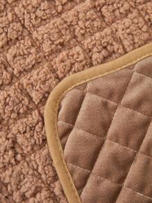 1pc Plush Solid Color Quilted Thermal Gathering Pet Mat With Non-slip Bottom For Big/medium/small Cats & Dogs To Sleep On Winter - Coffee Brown - View 8