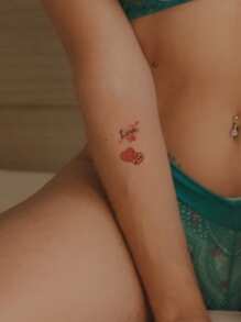 10 件裝卡通心形和紅唇圖案組合臨時防水紋身貼適用於肩部、頸部、鎖骨、手部、胸部、腹部、背部