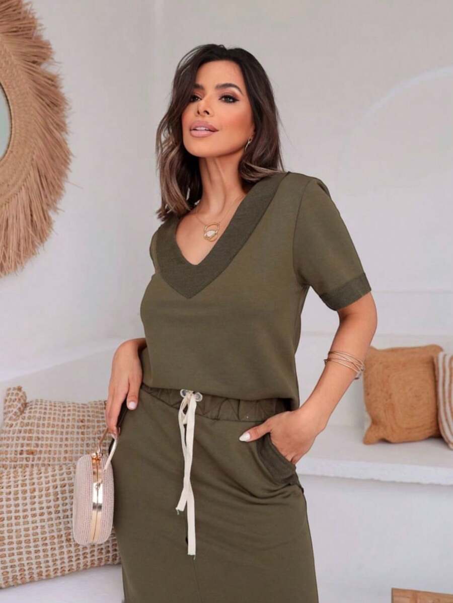 毛圈裙裝套裝,帶有腰帶蝴蝶結和袖口上v領上衣 - 軍綠色 - 查看 1