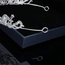 1個aprince巴洛克皇冠和頭飾,女人皇冠公主髮飾復古生日頭飾女孩哥特皇冠萬聖節舞會生日婚禮節日派對頭箍