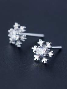 1對精緻可愛簡約高端百搭聖誕雪花形耳環,鑽石閃石鑲嵌、925純銀針,適合女性日常配戴、送禮,以及母親節禮物