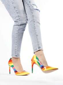 Zapatilla de colores en