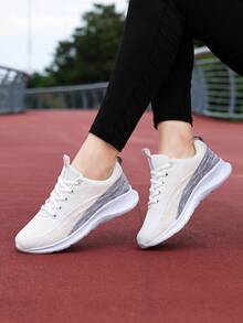 2023年夏季女用網眼透氣戶外休閒運動鞋,輕盈時尚,耐用防滑