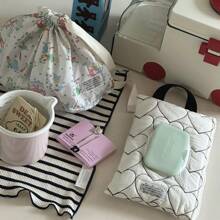 1pc Black Heart Pattern Wet Wipes Storage Bag
