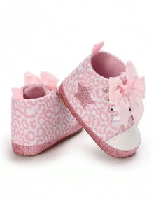 粉色主题圣诞婴儿鞋新生儿防滑女童休闲鞋