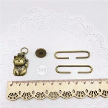 3入組幸運貓主題diy錢包製作用品,隨機顏色,包括錢包扣、卡片套扣、包框和5cm圓形拉鏈鎖扣 - 彩色 - 查看 5