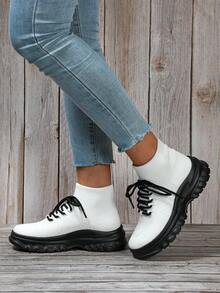 女性情人節甜美多用途白色舒適簡單輕便圓頭校園風運動跑鞋,寬度較大 - 白色 - 查看 2