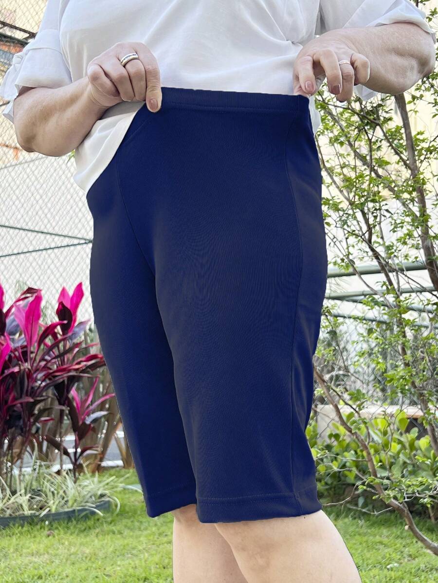 Short De Tamaño Grande Para Mujeres Mayores De 60, 70 Y 80 Años, Hecho De Tela De Elástica. Tiene Un Diseño De Gorgorán Y Un Cinturón Elástico Que Se Ajusta Hasta La Rodilla. - Azul - Ver 1