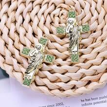 1 件金色吊墜,1 件綠色水鑽裝飾鋅合金吊墜,適合項鍊、手鍊製作,52*31 毫米