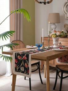 1入設計有提花鬍鬚和鬱金香的黑色桌旗 - 彩色 - 查看 3