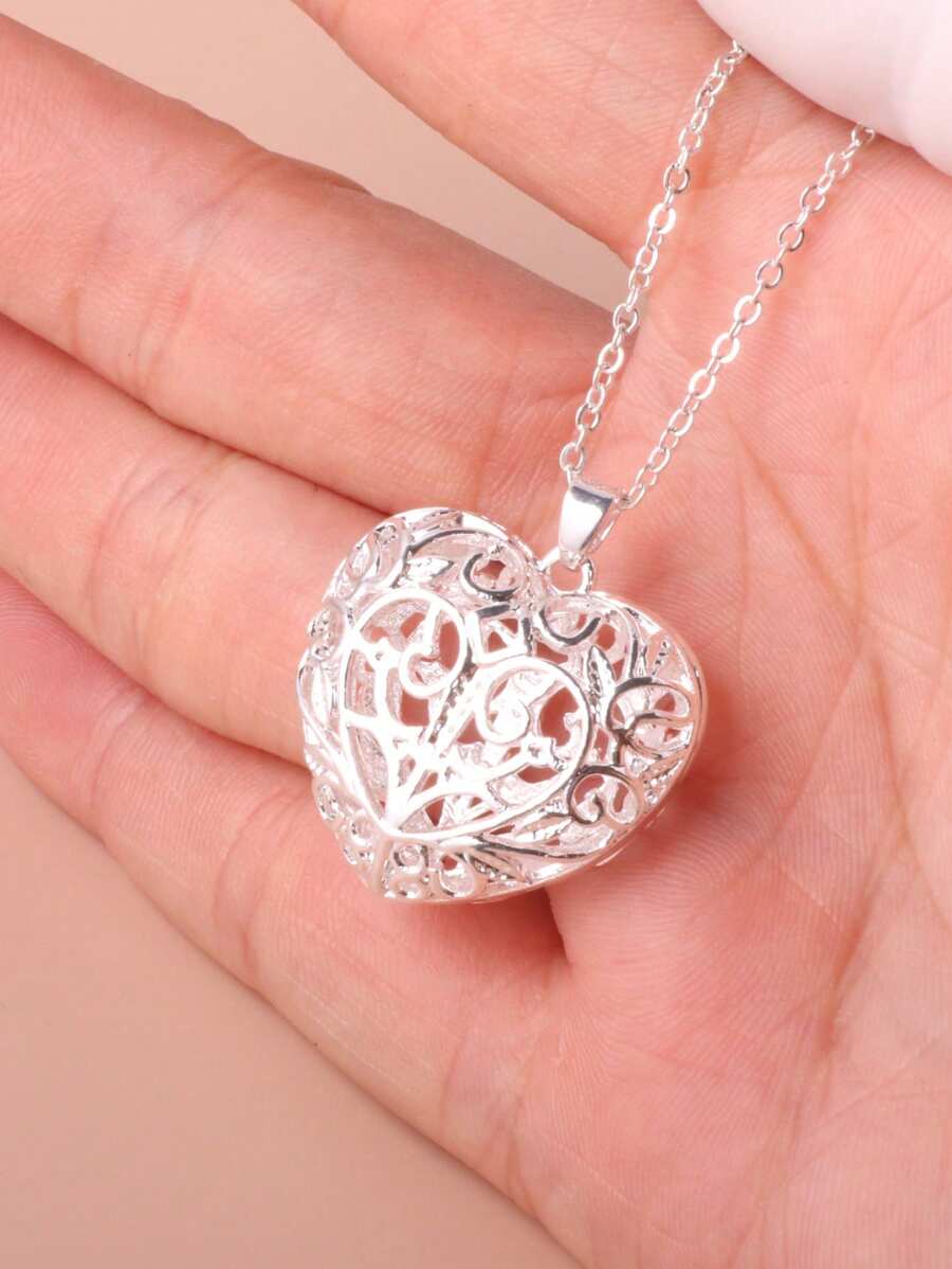 Collar con colgante de corazón hueco 3D, collar grande con forma de corazón, disponible en oro, plata y oro rosa. Regalo para el Día de San Valentín, Mamá, Madre, Día de la Madre - Plateado - Ver 1