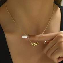 1條鍍金不鏽鋼閃亮表面英文字母項鍊,時尚個性化設計,適合男女、情侶、街頭、日常上下班、派對穿著