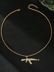 1 pièce Collier pendentif de fusil d'assaut AK47 créatif mode punk rétro avec strass, convient pour le port quotidien des hommes, super cadeau pour lui