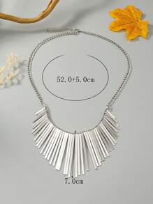 1 pièce Long collier punk à motif floral en métal avec pompon