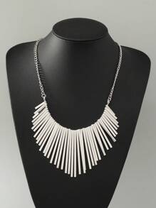 1 pièce Long collier punk à motif floral en métal avec pompon