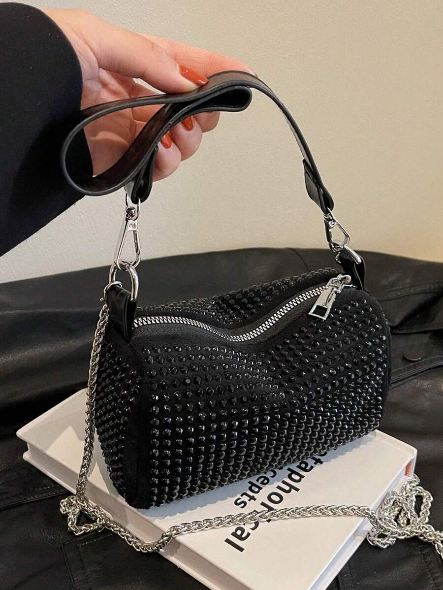 新款热销女士钻石单肩斜挎包，韩版时尚金属链条大容量女士手提包，钻石、闪光、轻便，适合商务/通勤/办公室。 - 黑色 - 查看 1