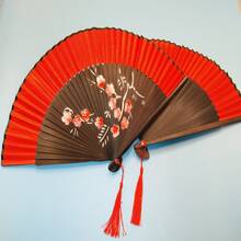 1 件紅色裝飾折疊扇,非常適合派對、舞會、家居裝飾等。 - 紅色 - 查看 5