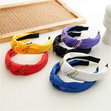 1件時尚結綁寬頭帶,鑲有鑽石和面料裝飾,最新款高級髮飾