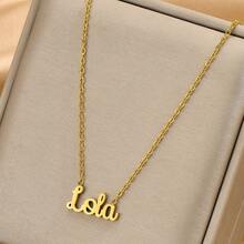 1件镀金不锈钢亮面英文字母吊坠项链，时尚设计，个性十足，嘻哈酷炫风格，适合男士、女士、情侣、街头、日常、通勤、派对等场合佩戴。