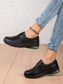 秋冬大尺碼黑色厚底增高休閒舒適厚底運動鞋通勤、工作、學生、徒步