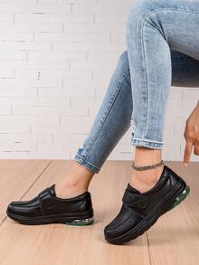 秋冬大尺碼黑色厚底增高休閒舒適厚底運動鞋通勤、工作、學生、徒步