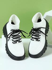 女性情人節甜美多用途白色舒適簡單輕便圓頭校園風運動跑鞋,寬度較大 - 白色 - 查看 4