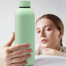 500毫升不銹鋼保溫水瓶,附硅手柄,防漏且雙層真空保溫,不含bpa,24小時冷藏/12小時保溫,易握且耐用,適用於運動、學校、健身房等。男女皆可使用,糖果色系列 - 酒紅色 - 查看 4