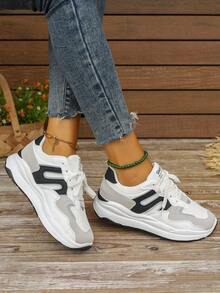 1雙女性運動風格休閒鞋,鞋帶式設計,pu材質,戶外滑板鞋,平底,舒適,輕便,適合學生,萬聖節,聖誕節等 - 黑色 - 查看 2