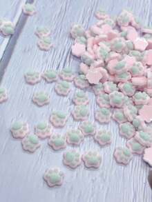 15入組毛絨貓爪形狀diy指甲藝術配件,平面背部裝飾用樹脂材質,也適用於髮夾、冰箱貼、裝飾品、裝扮、手機殼等。