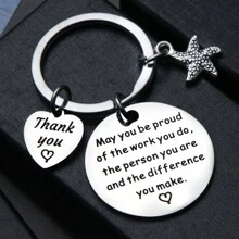 1入組不分男女不銹鋼鑰匙扣,附星星吊飾和“愿你為不同而感到自豪”的刻字,適合送給朋友、老師和退休人員作為禮物 - 銀色 - 查看 2
