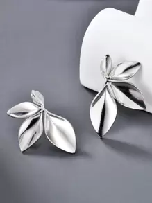 1pc Flower Design Stud Earrings, Stainless Steel Jewelry Valentines,Mom,Mother,Mother's Day,Gift - Silver - View 3