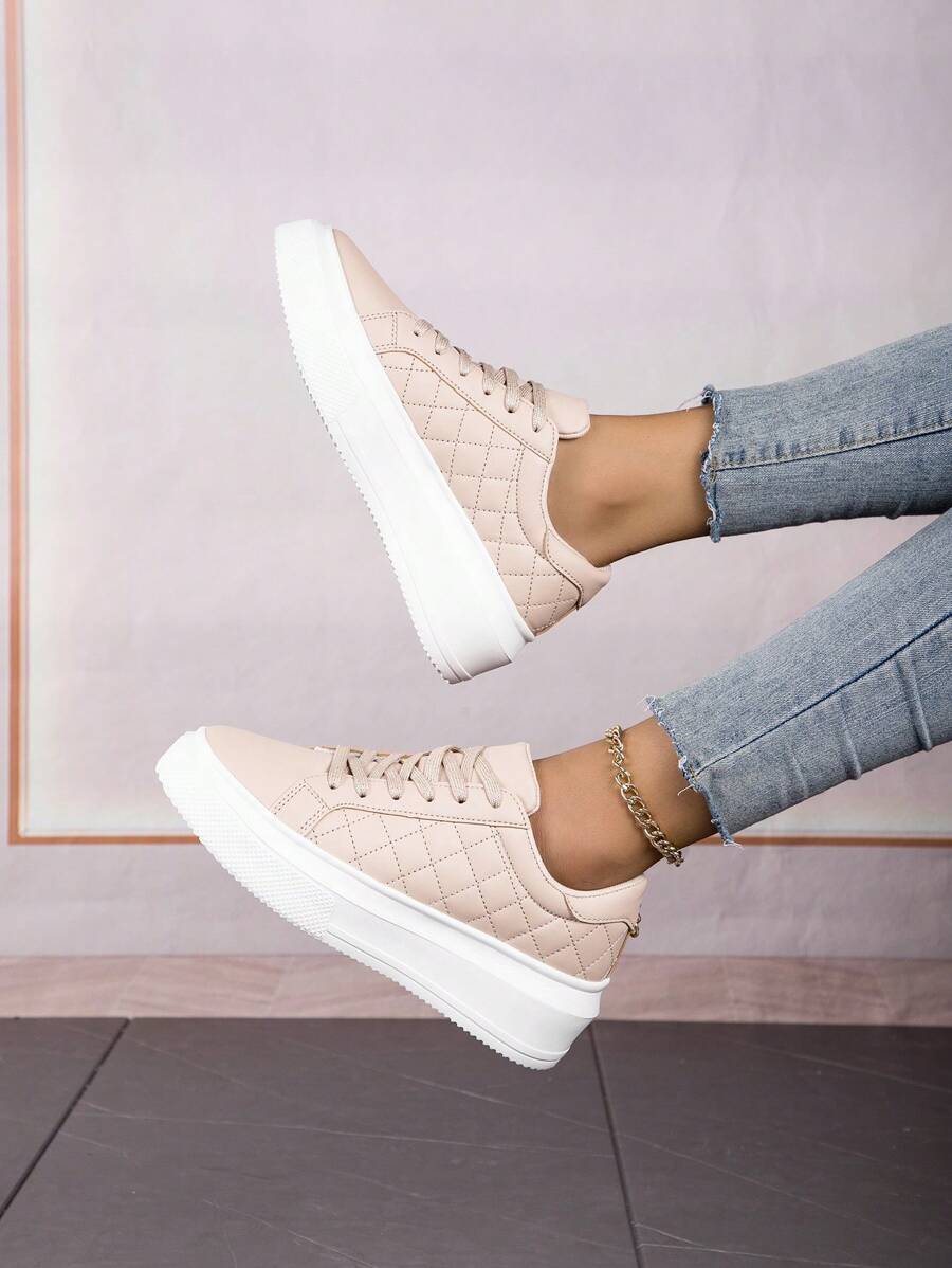 2023新款舒適柔軟增高休閒鞋,時尚耐磨防滑運動鞋