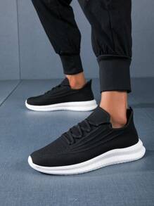 Men's Ultralight Sports And Casual Running Shoes - Black and White - View 5