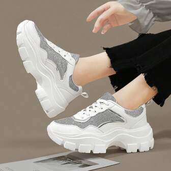 新款英倫風格時尚休閒女鞋，採用透氣合成網布面料，厚底，輕量，個性設計，厚底運動鞋，坡跟，適合各種風格