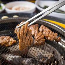 1 件燒烤配件食物夾不鏽鋼鑷子夾自助餐廳工具廚房小工具,戶外露營野餐,炊具燒烤工具配件 - 灰色 - 查看 5