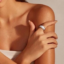 XUJIA 1pc 9mm Multi-Diamond Wedding Ring, Unisex 925 Sterling Silver Couple Ring, Inlaid With 2pcs 4mm Emerald And 1mm Round Cut Cubic Zirconia, Eternity Ring, Women's Engagement Ring - Silver - View 3