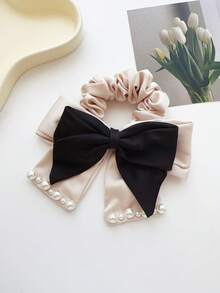1個女性珍珠和蝴蝶結絲緞鬆緊帶,適用於高馬尾、髻和日常佩戴