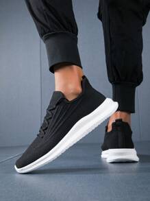 Men's Ultralight Sports And Casual Running Shoes - Black and White - View 4