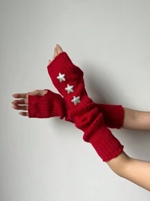 一双女士红色五角星手套，饰有银色星星标签，并配有保暖加厚针织腕套。这款朋克风手套采用刺绣爱心和露指设计，非常适合日常佩戴、约会、居家、户外活动和圣诞节等场合。 - 紅色 - 查看 4