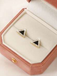 1對鑲鑽幾何三角形耳釘 - 黑色 - 查看 2