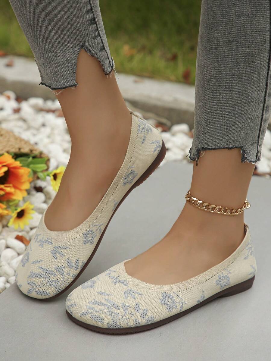 New Knit Breathable Round Toe Flat Pumps With Polkadot Hollow Out Design For Women, Retro Chinese Style Nurse Shoes With Slip-On And Anti-Skid Qualities - Beige - View 1