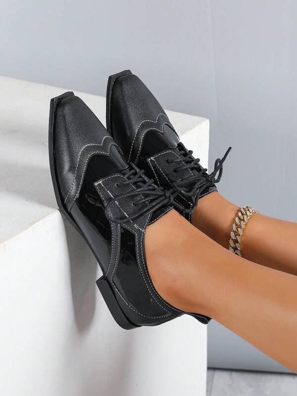 Scarpe Basse Da Donna A Punta Quadrata In Stile Brogue Retrò, Con Tinta Unita A Blocchi, Colore Nero E Chiusura Lacci