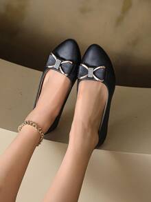 女士平底鞋，2023年新款软皮一脚蹬低跟工作鞋，春秋低帮休闲鞋 - 黑色 - 查看 3