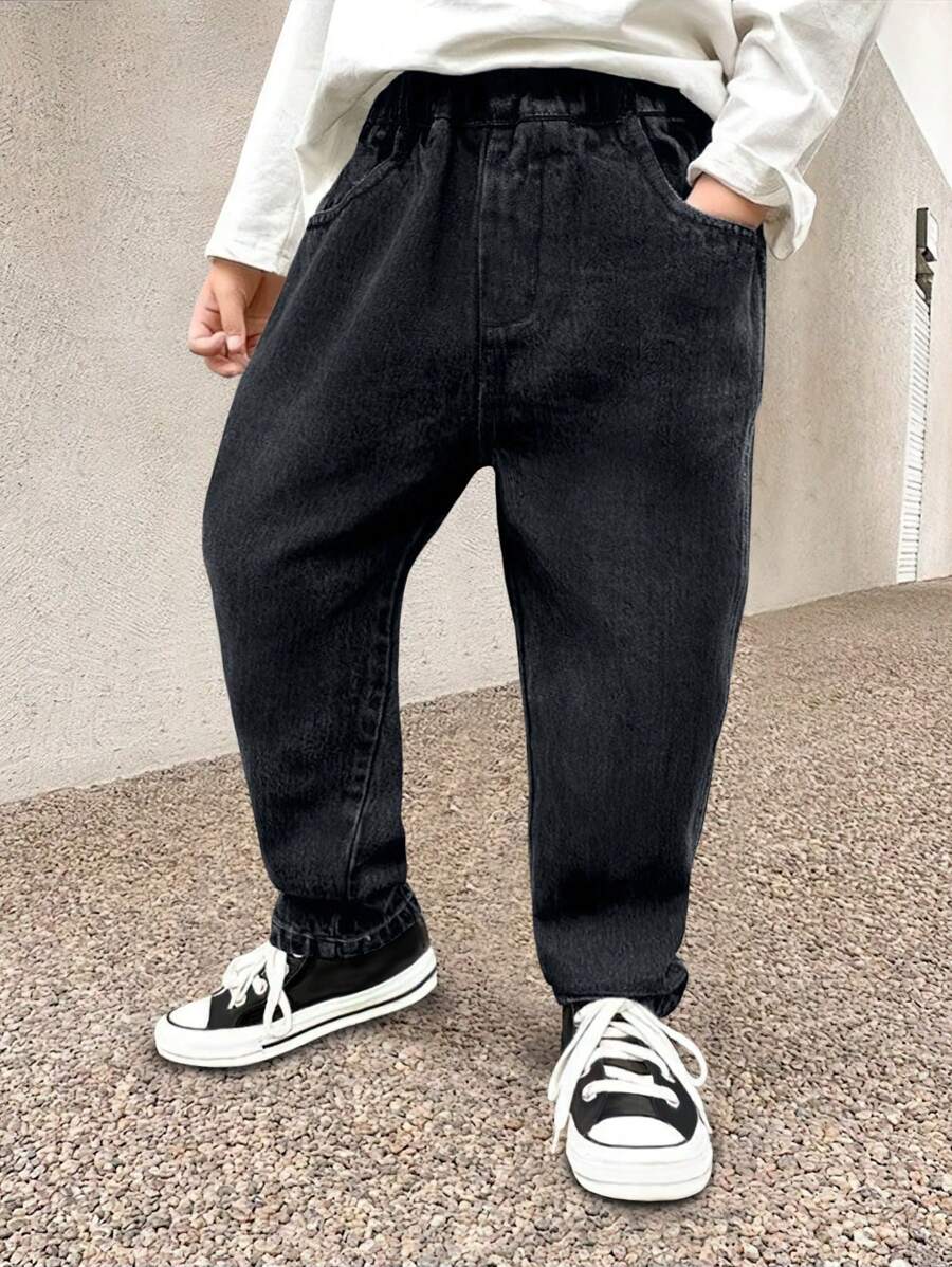 年轻男孩直筒牛仔裤，酷炫休闲长裤，柔软弹力春秋季校园运动裤