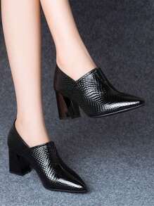British Style Women's Fashion Embossed Pointed Deep Mouth Pumps, Black Color, High & Thick Heels, Comfortable