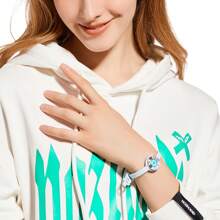 Totwoo Candy Wave Collection-Long Distance Touch Single Bracelet(Work In Pairs)-Colorful Band Bracelet, Vibration & Light Up For Love Couples Bracelet | Long Distance Relationship Gifts For Girlfriend Bluetooth Pairing Jewelry- Stay Connected Anytime, Anywhere - 淺藍色 - 查看 5