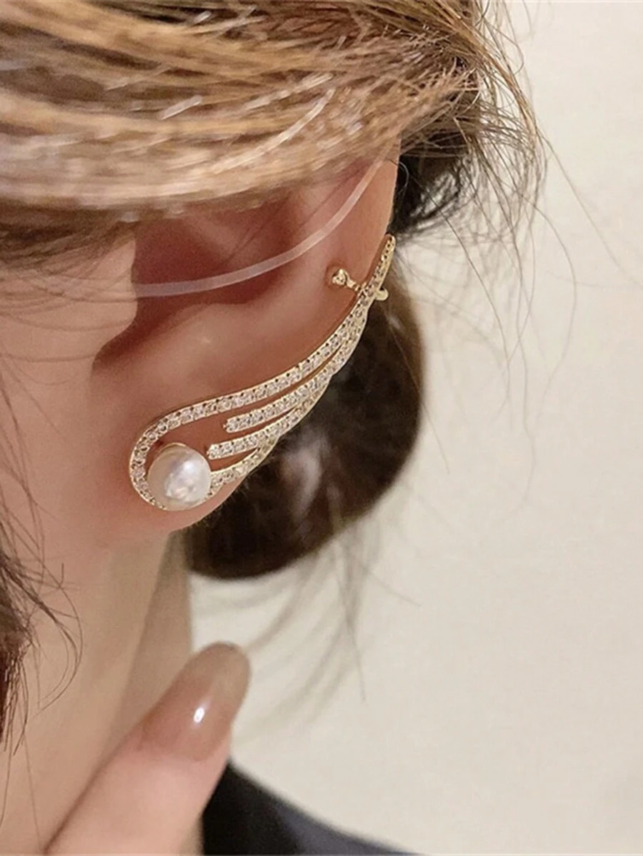 1pc Butterfly Inlaid Earring - Gold - View 1