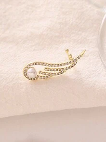 1pc Butterfly Inlaid Earring - Gold - View 2